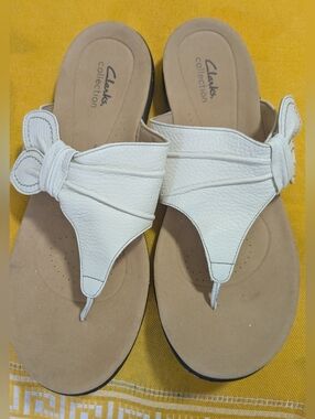 Clark’s 12W Wide White Leather Sandal Laurieann Rae Flip flop